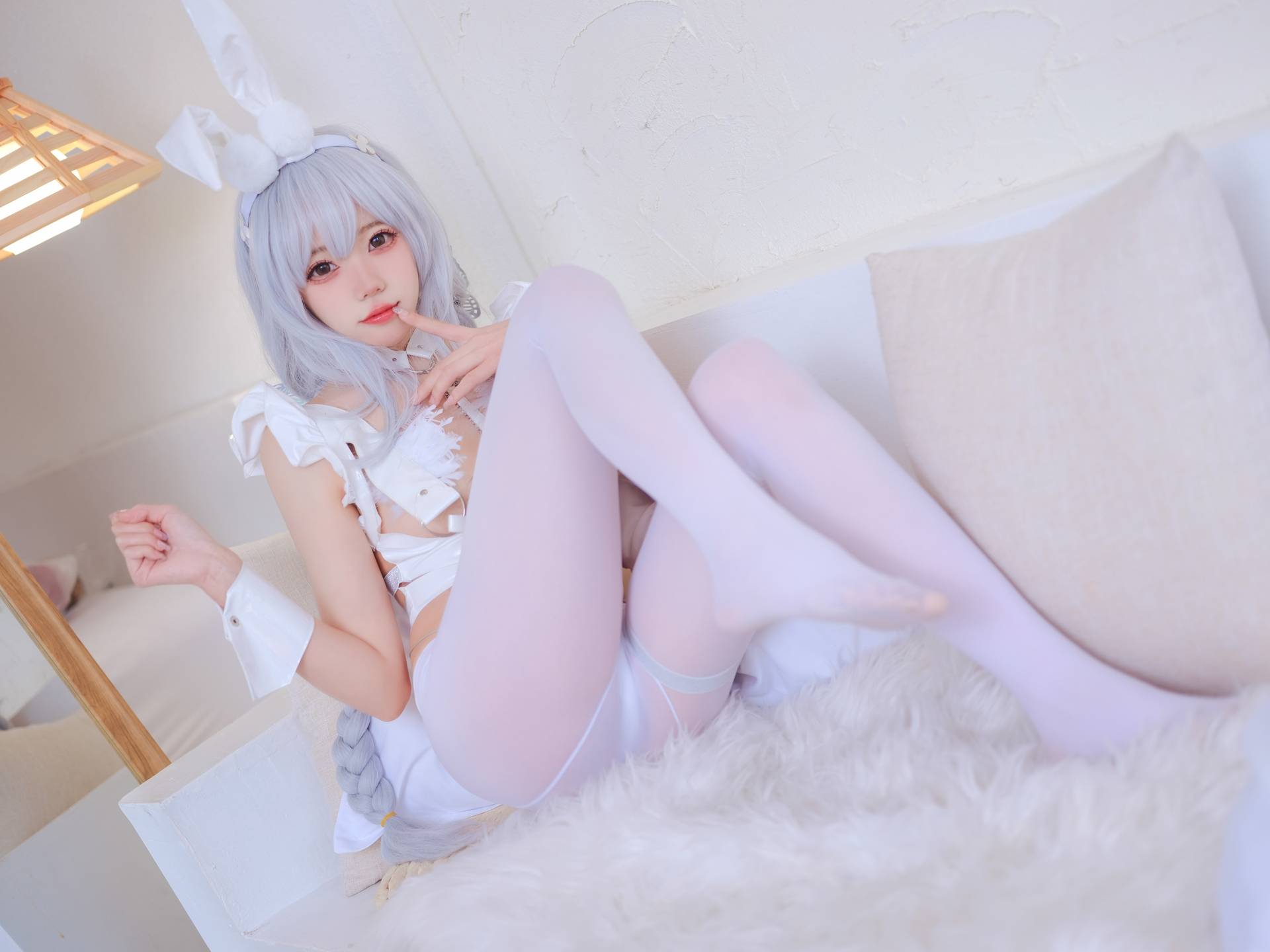 咬一口兔娘恶毒兔女郎